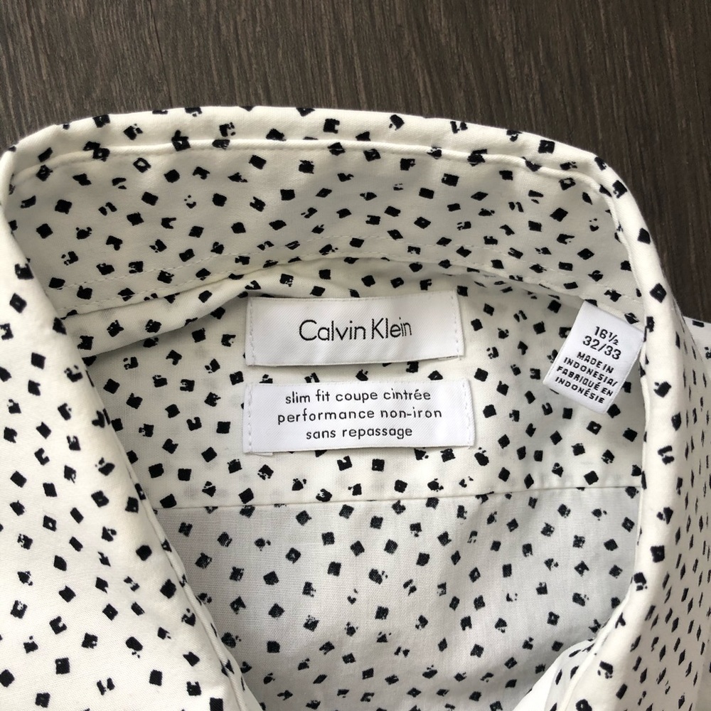 Calvin Klein slim fit casual button down shirt in 16 1/2